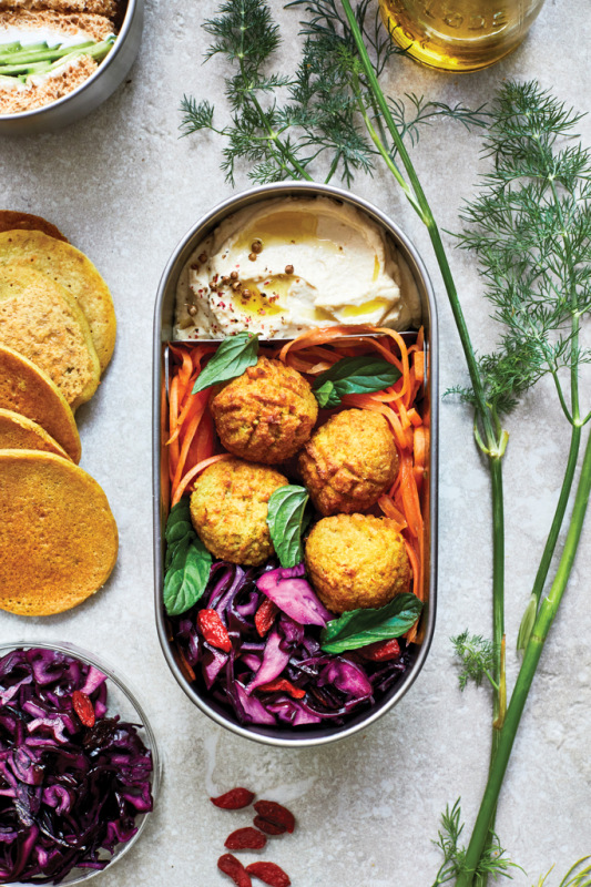 Nerezový dvojitý Bento box Black+Blum sivá 20