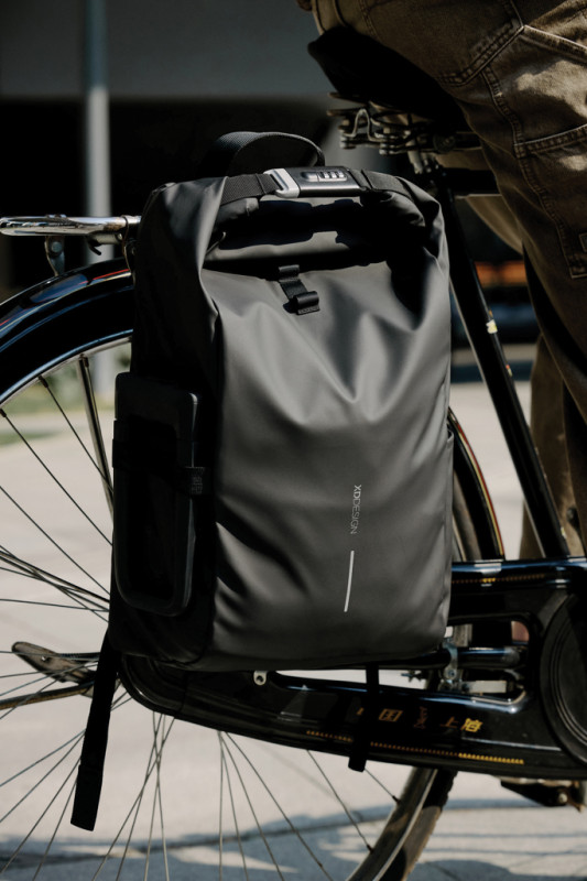 Vodeodolný batoh na bicykel Urban čierna 20