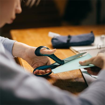 Nožnice, pre tínedžerov, 20 cm, pre ľavákov, FISKARS, bodkované pávie modré 6