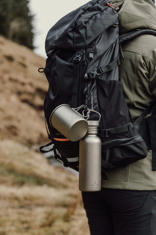 Nordic Drift Trail Ultra Ľahká Titánová Fľaša na vodu 600 ml strieborná 13