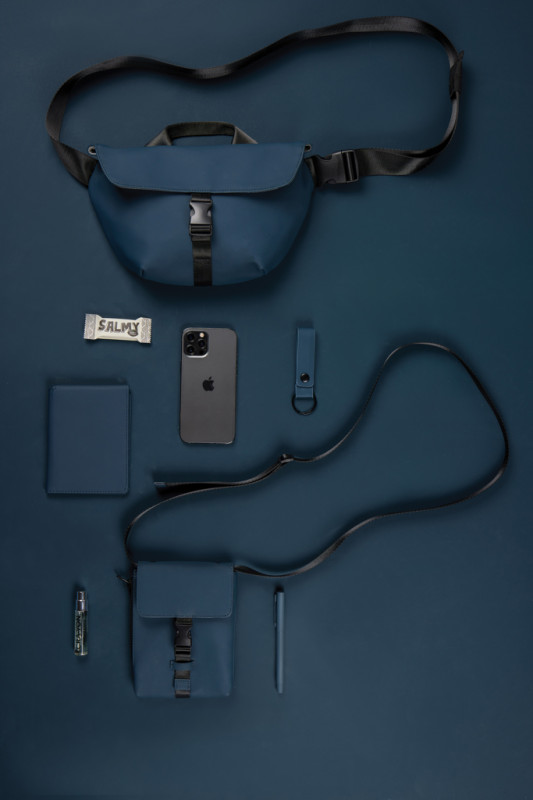 VINGA Baltimore RCS taška cez rameno námornícka modrá 6