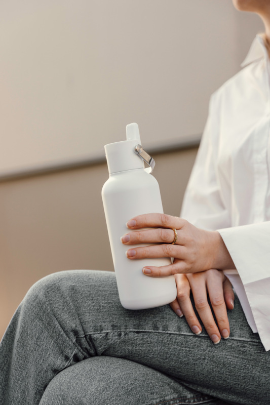 VINGA Cael RCS nerezová fľaša so slamkou 600 ml biela 10