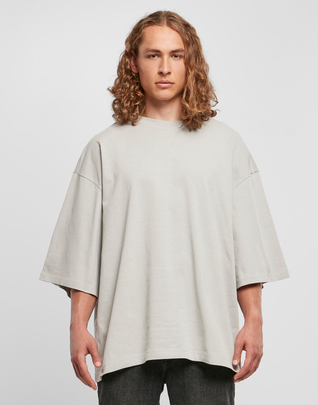 Huge Tee 5