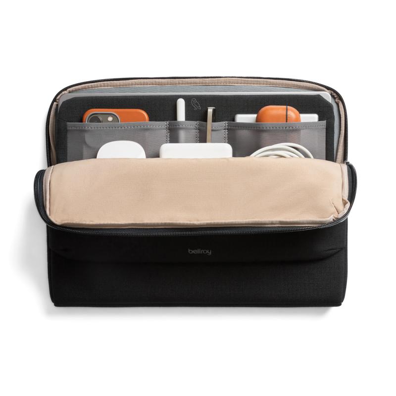 Bellroy Laptop Caddy 16" čierna 3