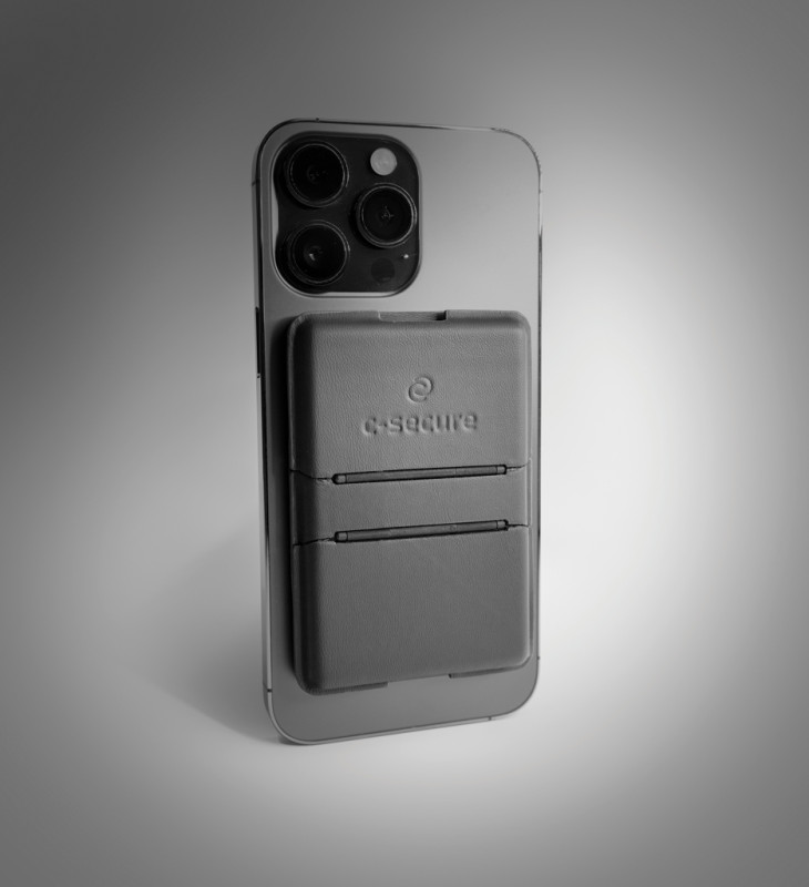 C-Secure MagSafe kartové púzdro na telefón čierna 12