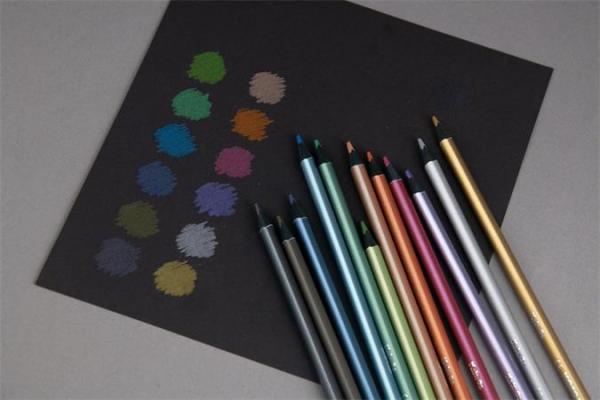 Farebné ceruzky, sada, trojuholníkový tvar, KORES "Kolores Style Metallic", 12 kovových fa
