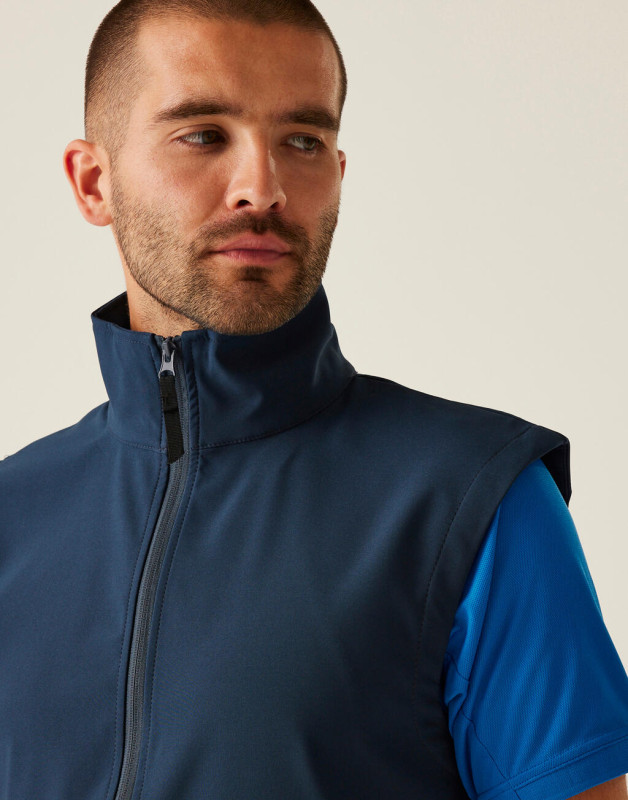 Klasická Softshell vesta 4