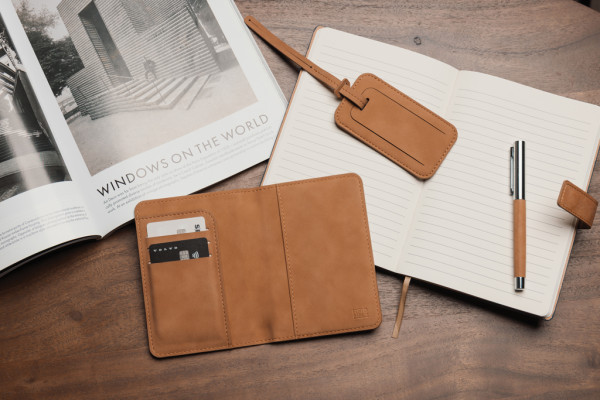 VINGA Bosler RCS RFID obal na pas hnedá 4