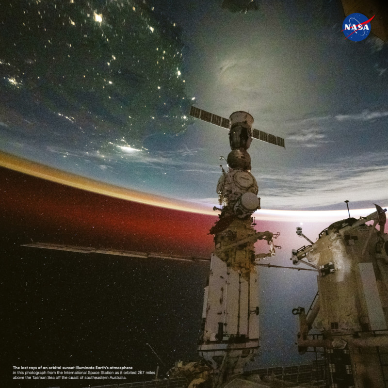 NOTIQUE Poznámkový kalendár NASA 2026, 30 x 30 cm 11