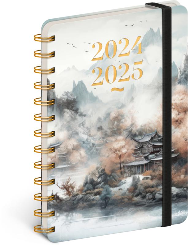 NOTIQUE Špirálový 18-mesačný diár Petito – Japonsko 2024/2025, 13 x 18 cm