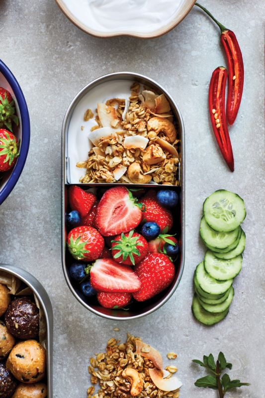 Nerezový dvojitý Bento box Black+Blum sivá 17