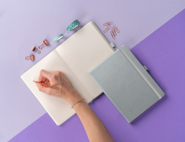 NOTIQUE Notes Balacron, strieborný, bodkovaný, 15 x 21 cm 6