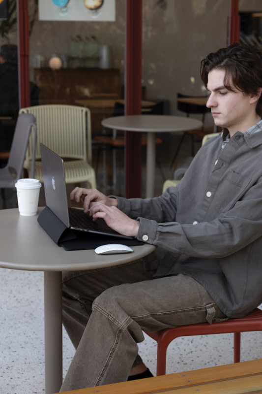 XD Design mobilné puzdro na notebook 14” čierna 11