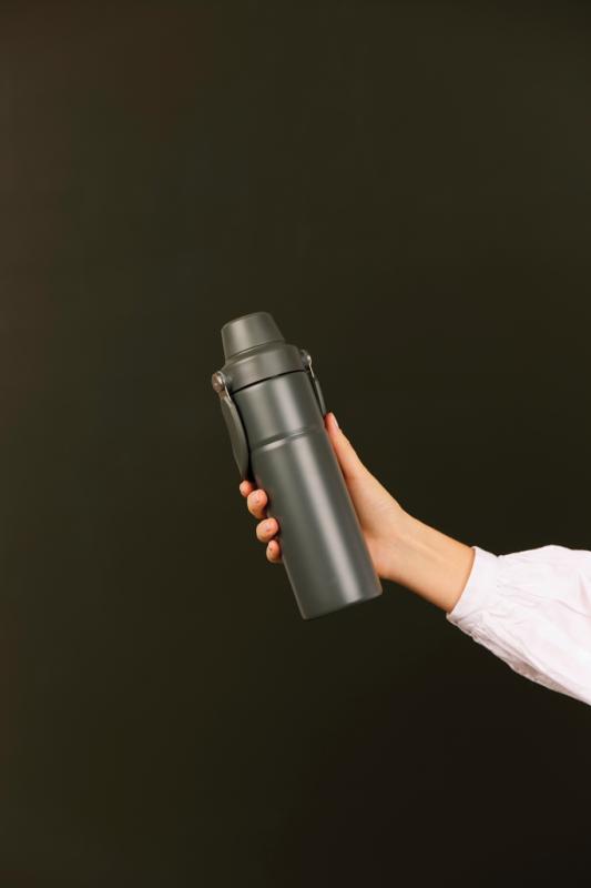 VINGA Baltimore trek RCS fľaša z rec. Nerez. ocele 600 ml zelená 8