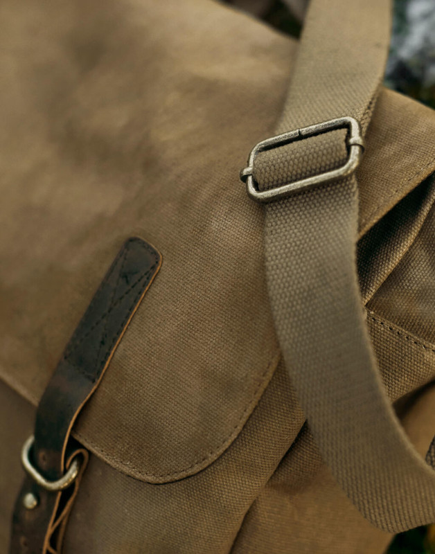 Aktovka Messenger Heritage Waxed Canvas 7